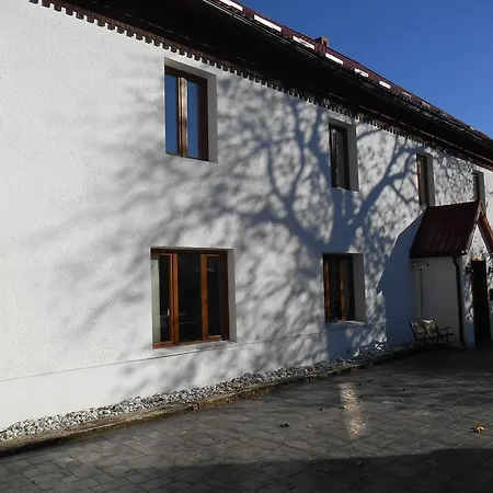 22 Nyaraló